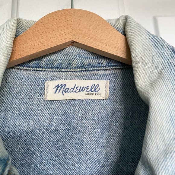 Madewell Women’s M Light Blue Denim Vest with Button Closure - Picture 4 of 5